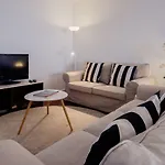 Music House 3 Bedroom W Garage 公寓 波尔图