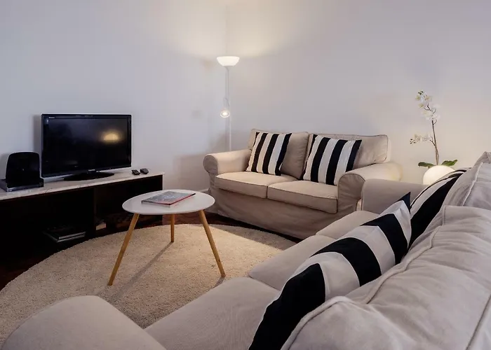 Music House 3 Bedroom W Garage Daire Porto