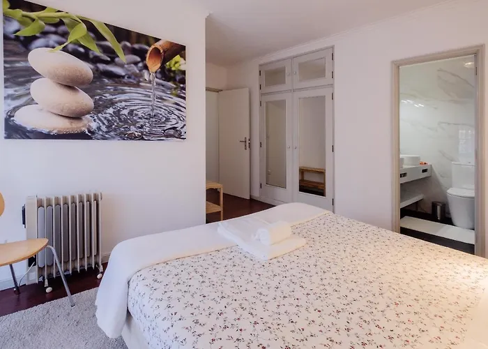 Music House 3 Bedroom Apt W Garage