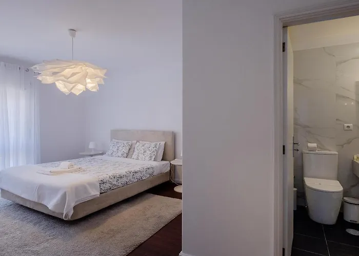 Music House 3 Bedroom W Garage * Oporto