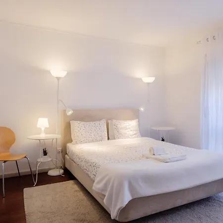 Music House 3 Bedroom W Garage 公寓