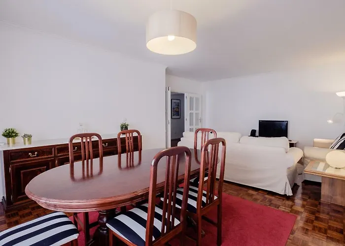 Music House 3 Bedroom W Garage *