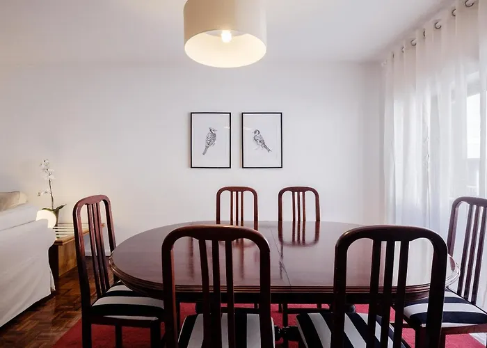 Music House 3 Bedroom W Garage بورتو